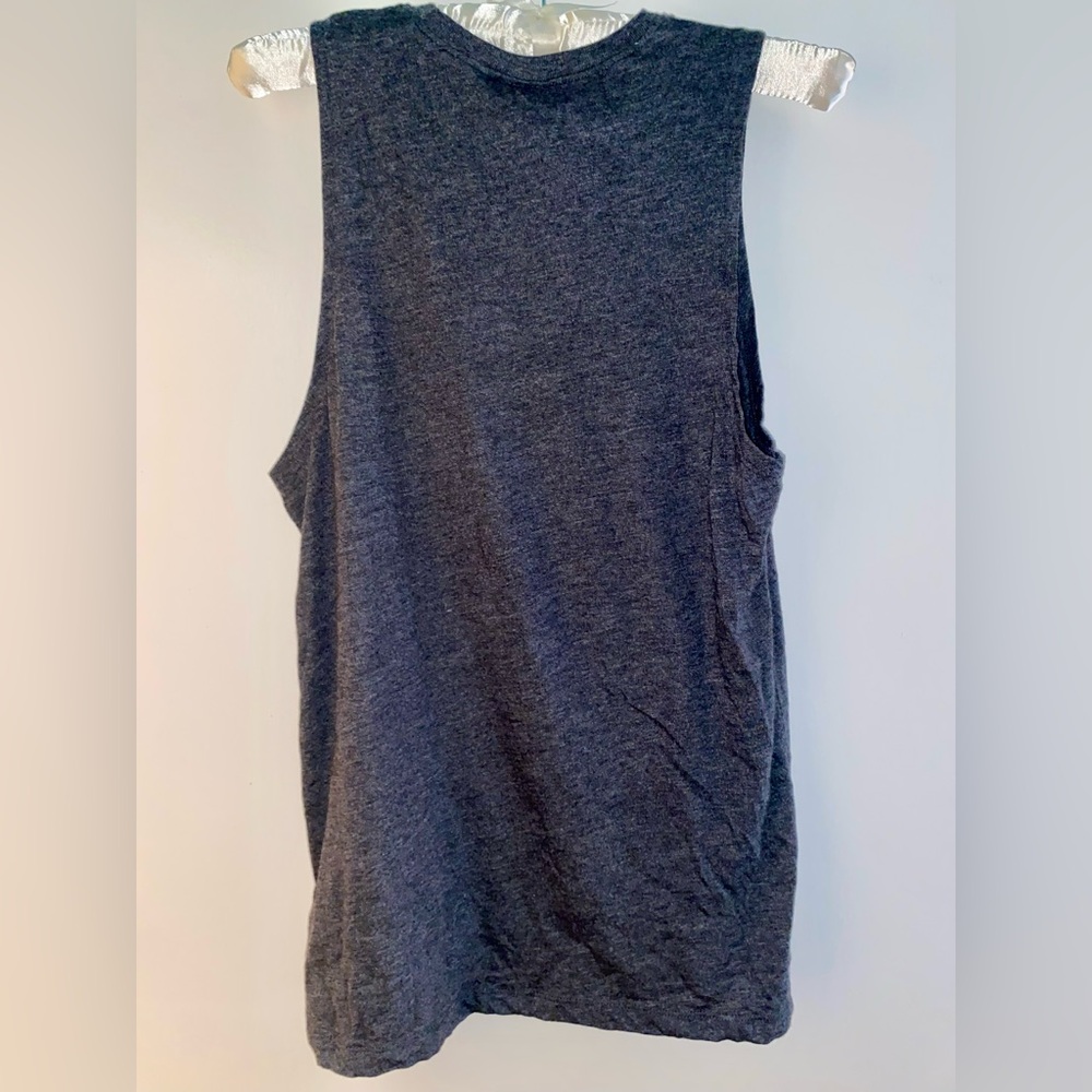 Forever 21 Dark Gray Guns N' Roses Graphic Tank with Gold and Red Print - Picture 3 of 3